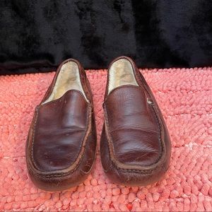 Leather UGG house loafers